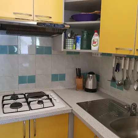 Ruzmarin Apartman *