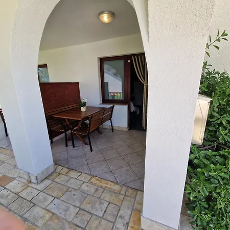 Ruzmarin Appartement Šilo
